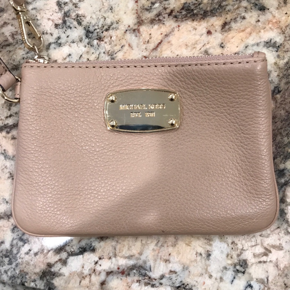 Michael Kors Wristlet Wallet